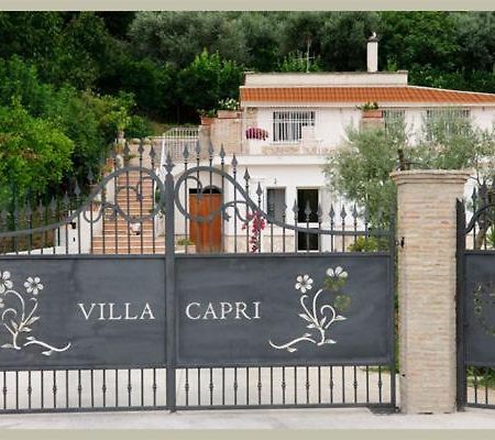 Villa Capri Fondi Eksteriør bilde